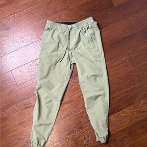 Lululemon Athletica Men's License to Train Jogger in Green Twill (Medium)